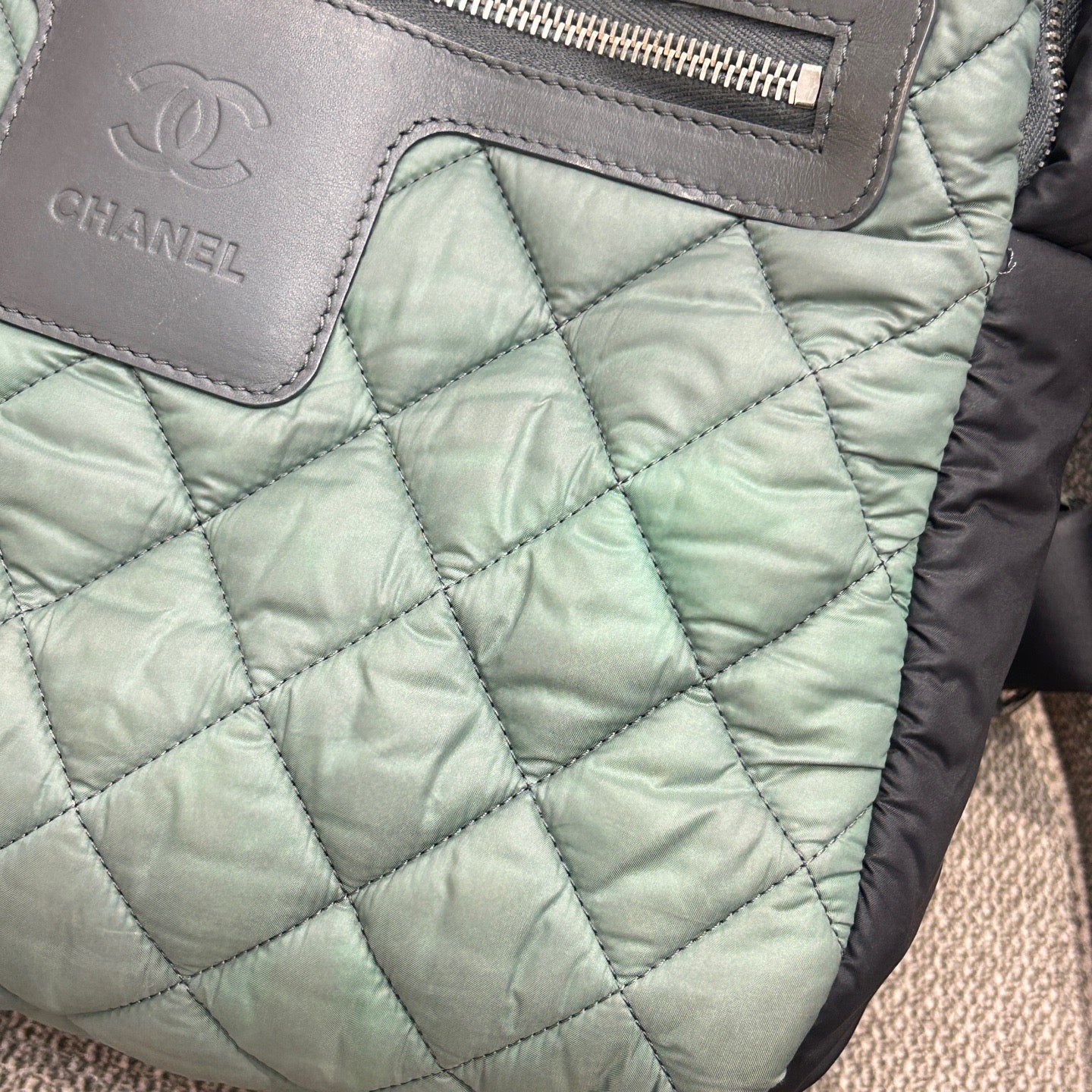 Chanel - Coco Cocoon - Synthetic - Multicolour - (medium)