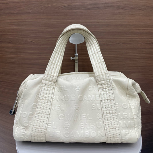 Chanel - Coco Embossed Boston Bag - Leather - White - (medium)