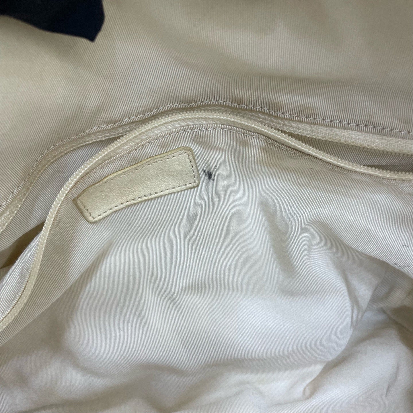 Chanel - Coco Embossed Boston Bag - Leather - White - (medium)