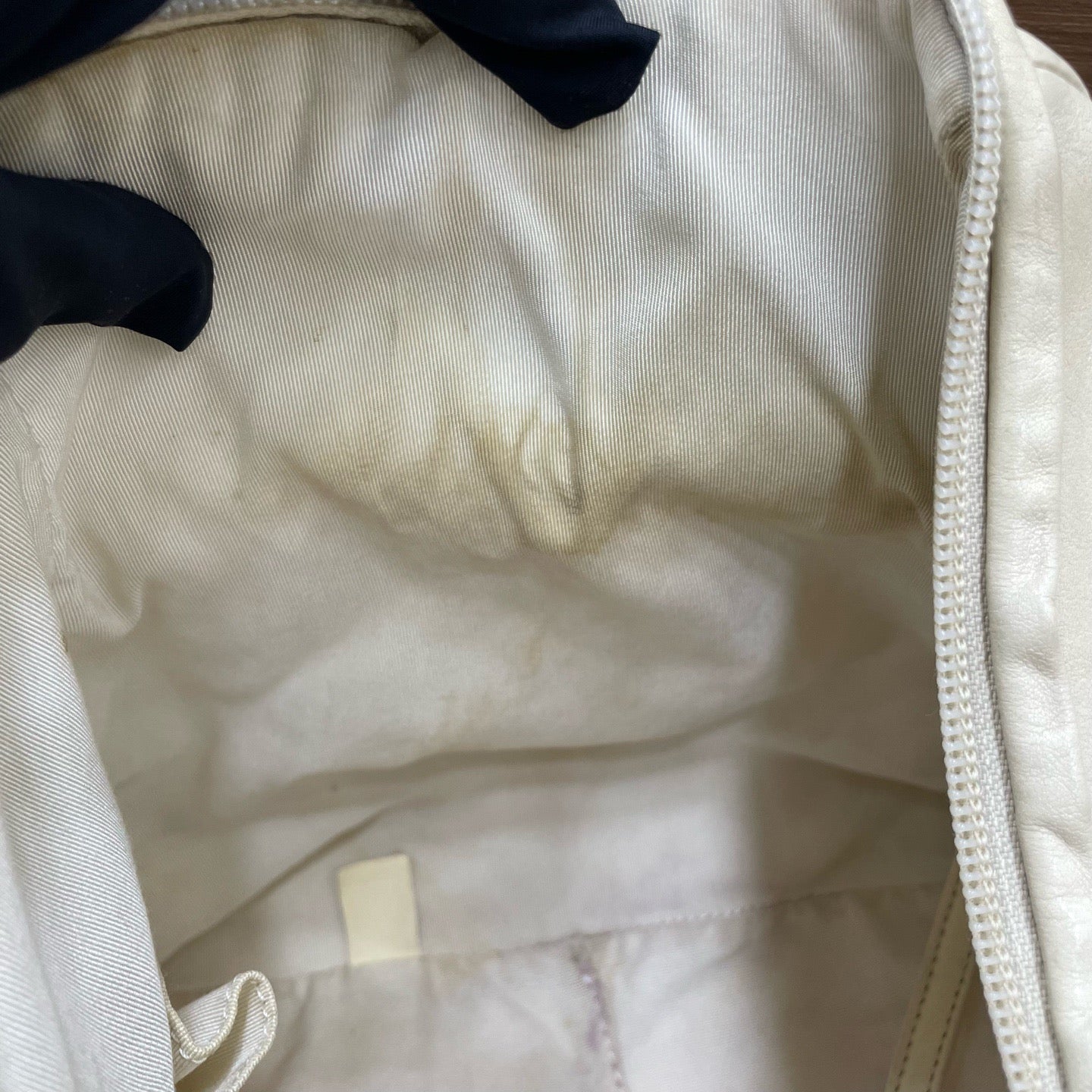 Chanel - Coco Embossed Boston Bag - Leather - White - (medium)