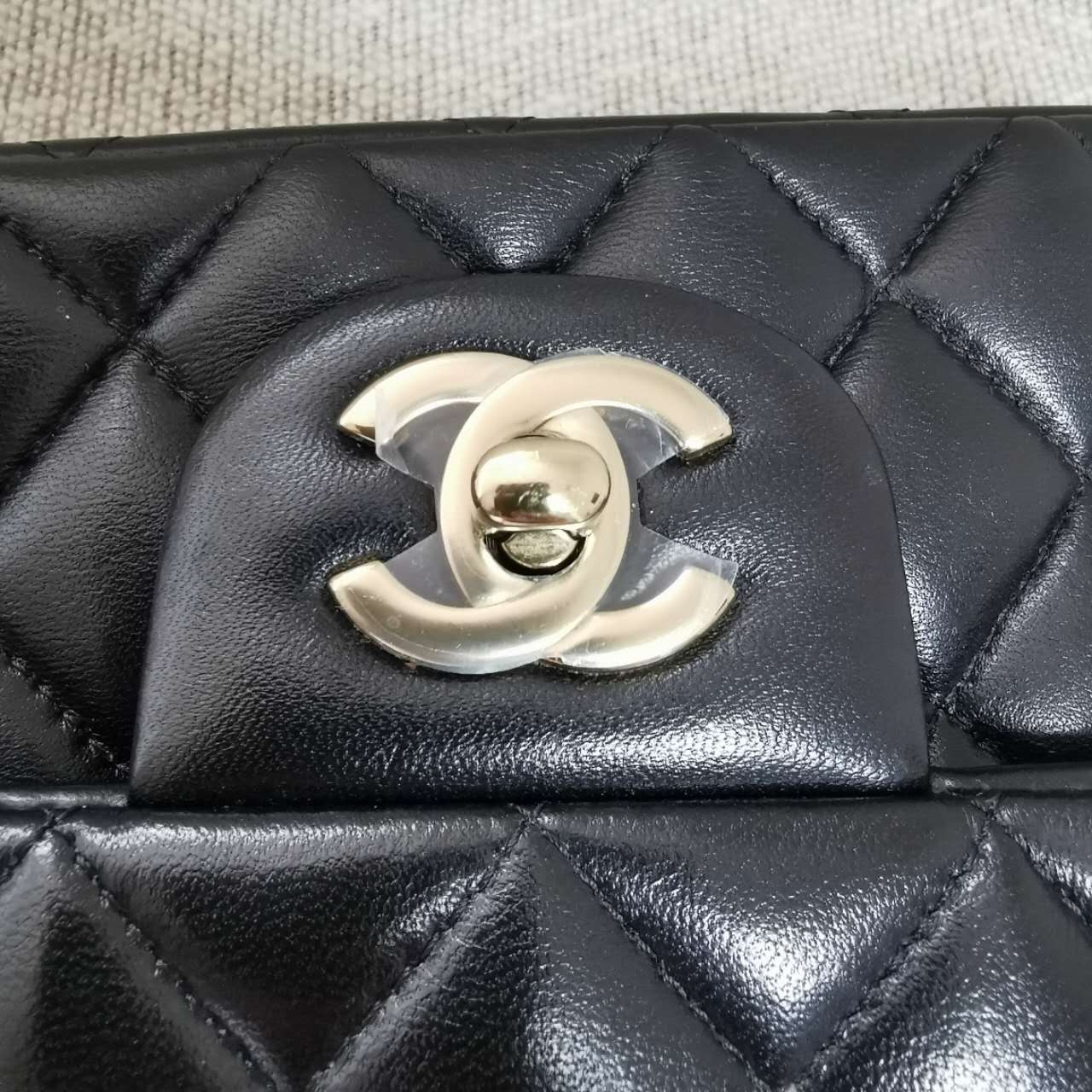 Chanel - Coco Handle - Leather - Black - (mini)