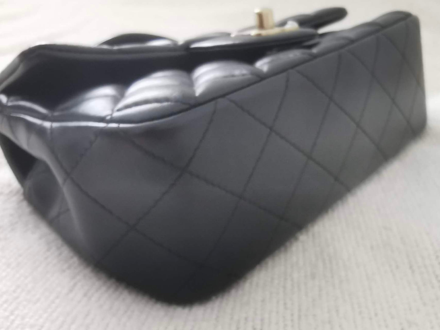 Chanel - Coco Handle - Leather - Black - (mini)