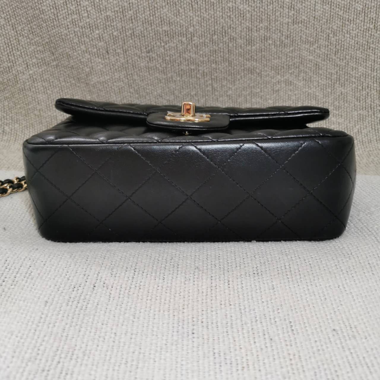 Chanel - Coco Handle - Leather - Black - (mini)