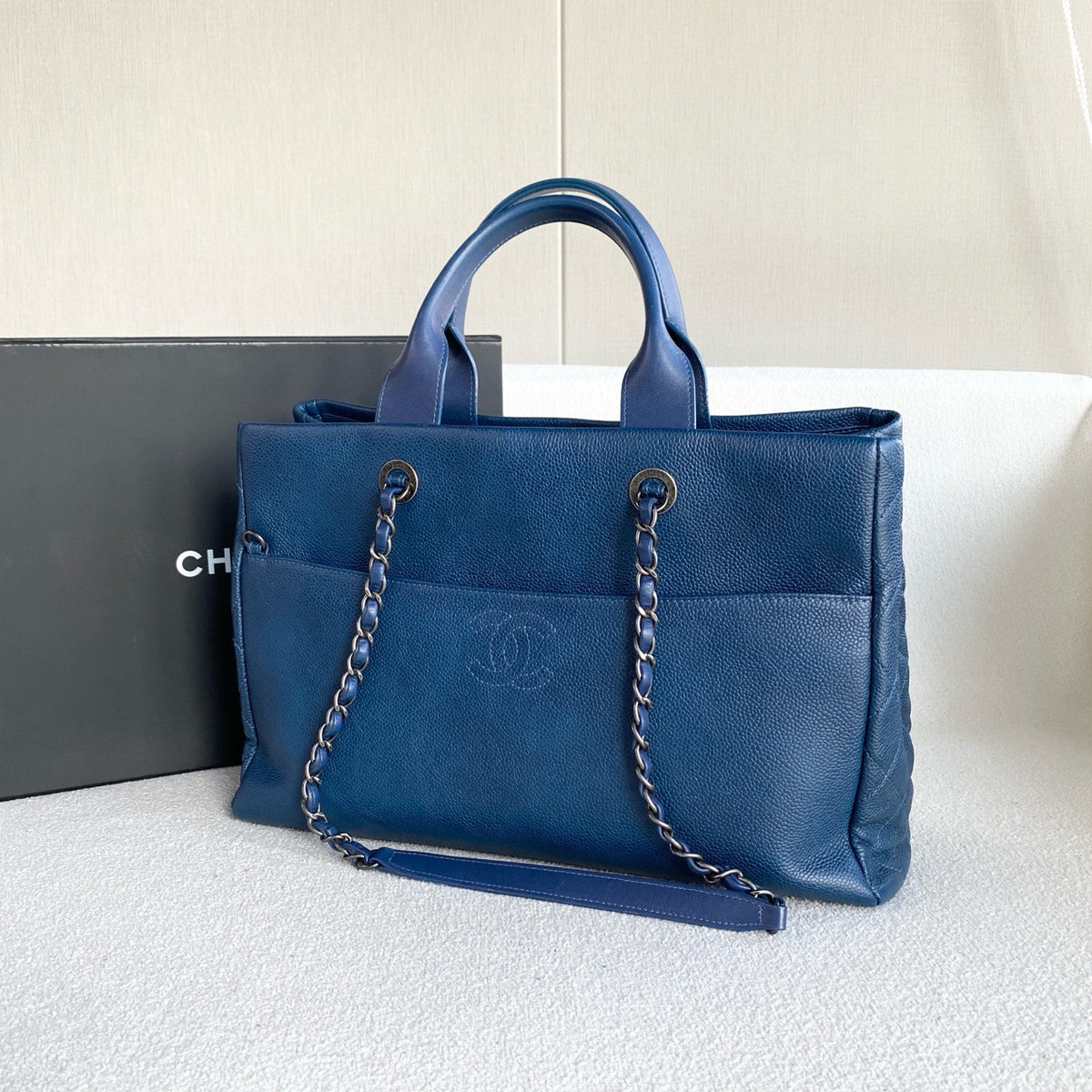 Chanel - Coco - Leather - Blue - (large)