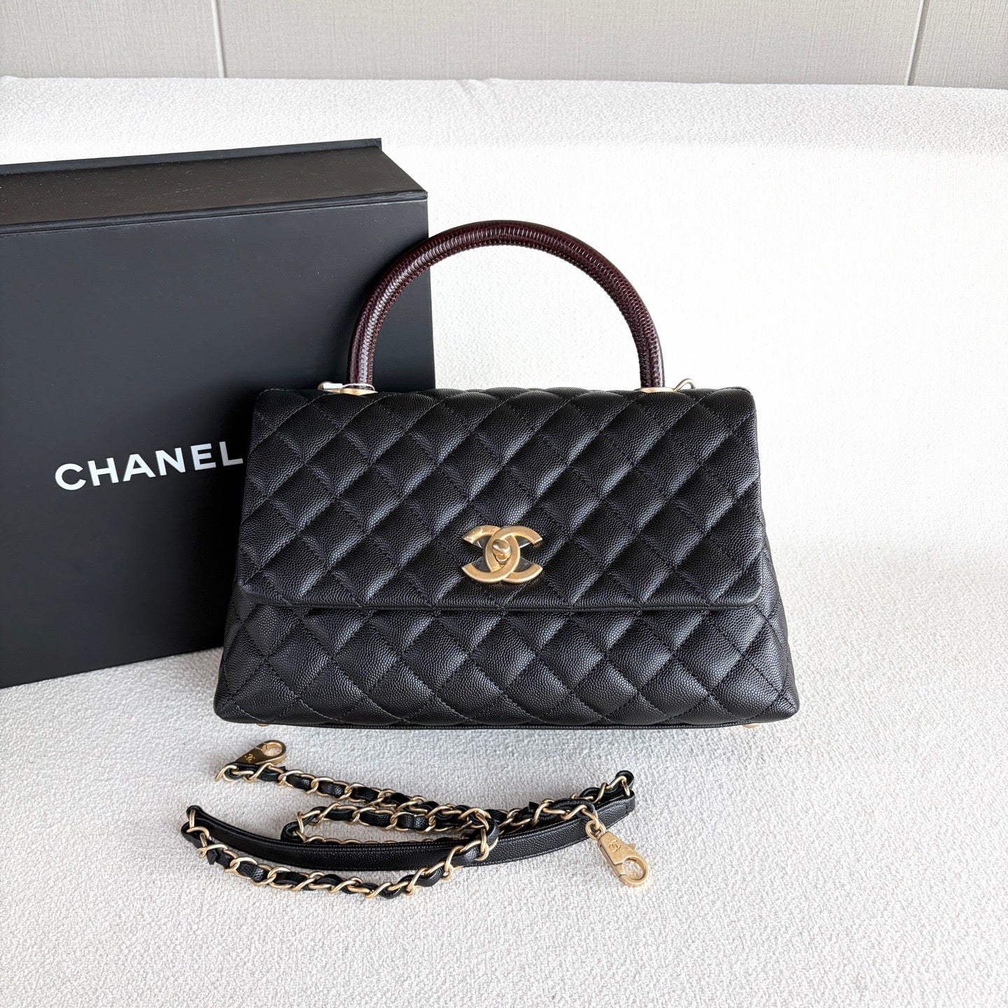 Chanel - Cocohandle - Leather - Black - (medium)