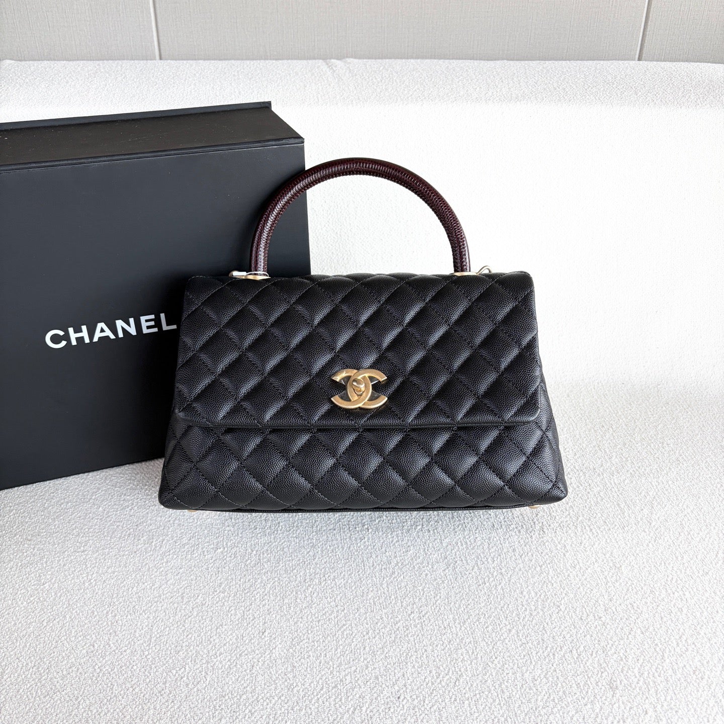 Chanel - Cocohandle - Leather - Black - (medium)