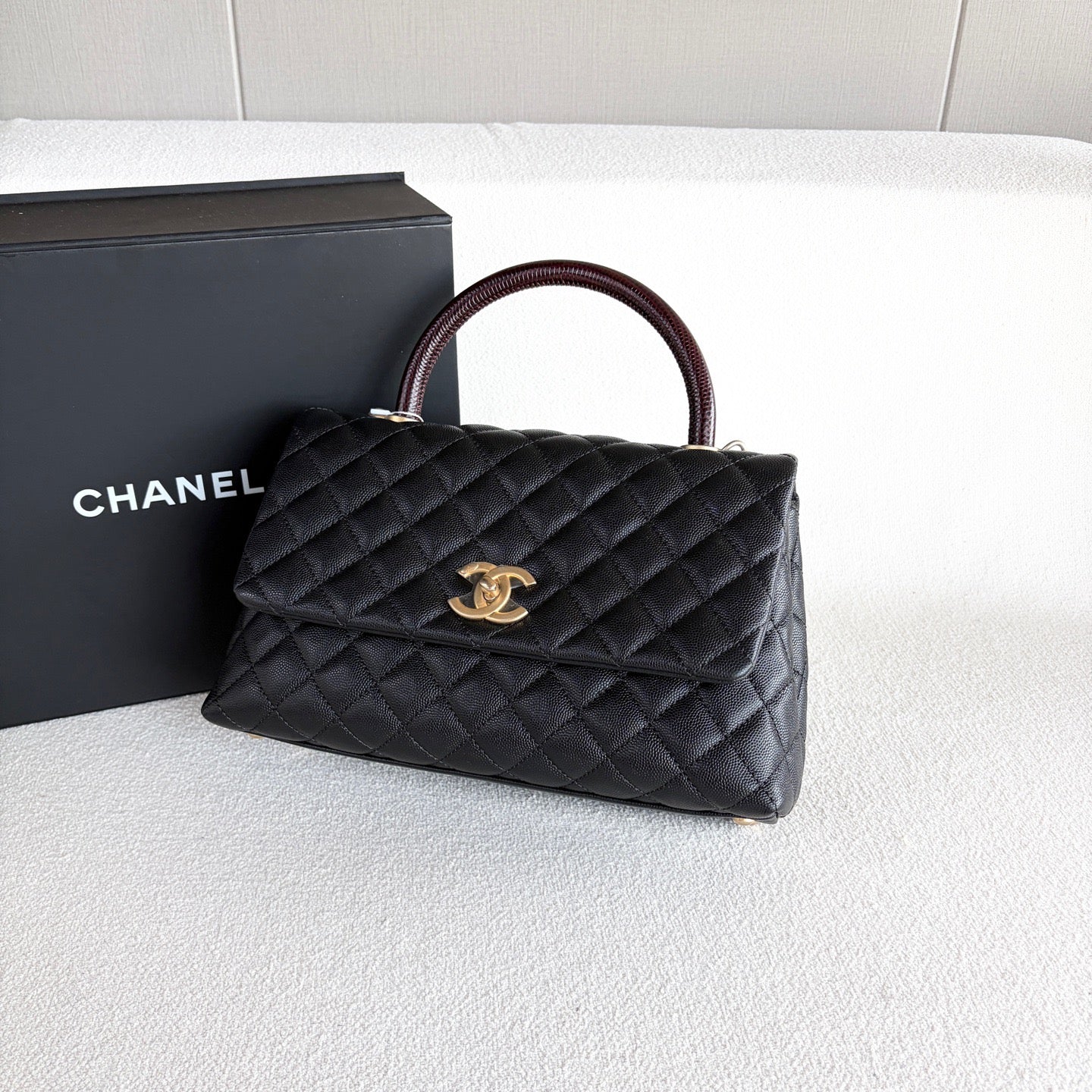 Chanel - Cocohandle - Leather - Black - (medium)