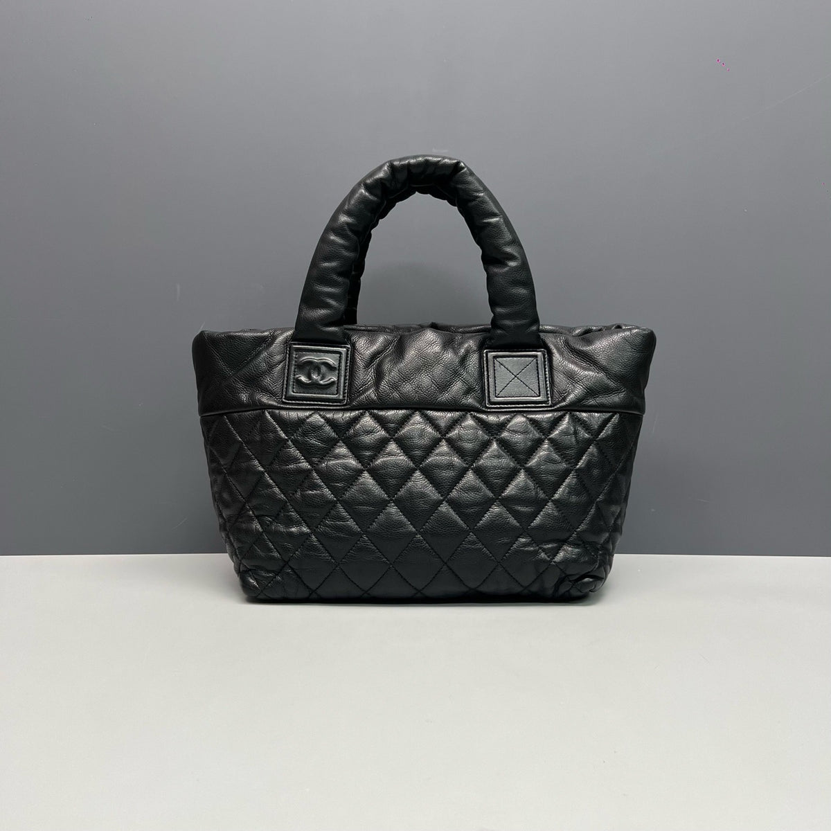 Chanel - Cocoon - Leather - Black - (medium)