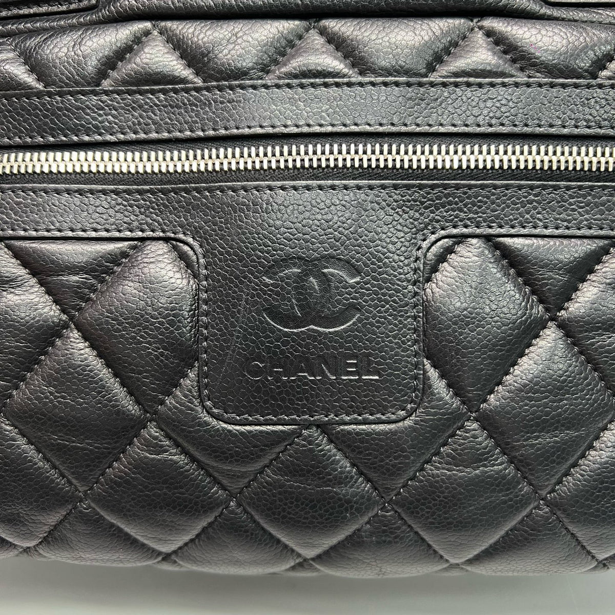 Chanel - Cocoon - Leather - Black - (medium)
