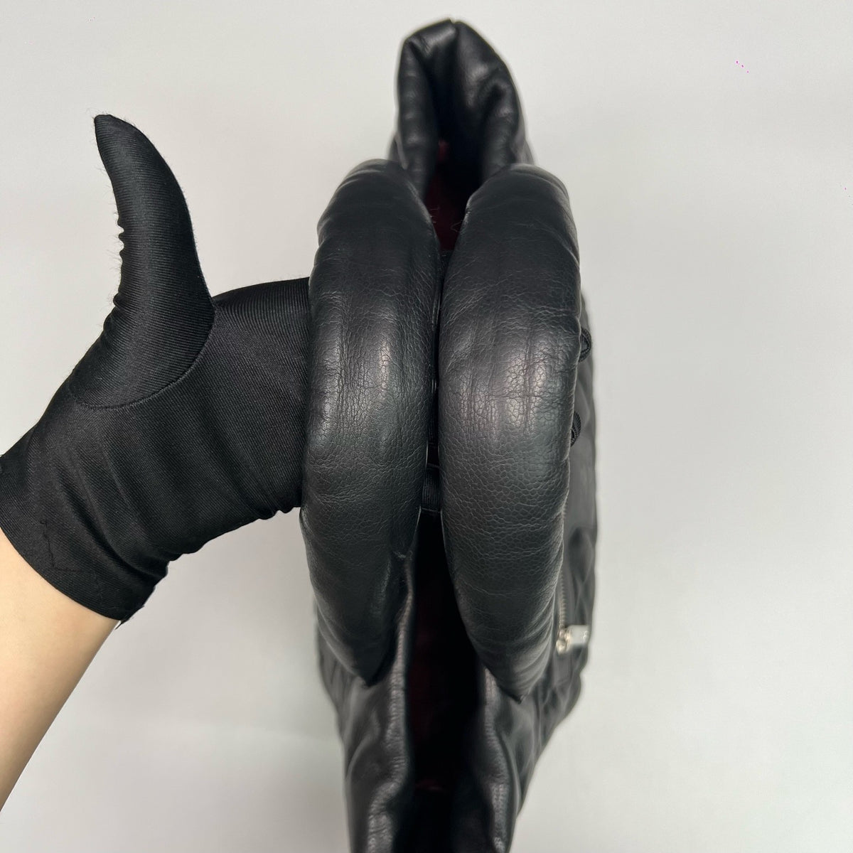 Chanel - Cocoon - Leather - Black - (medium)