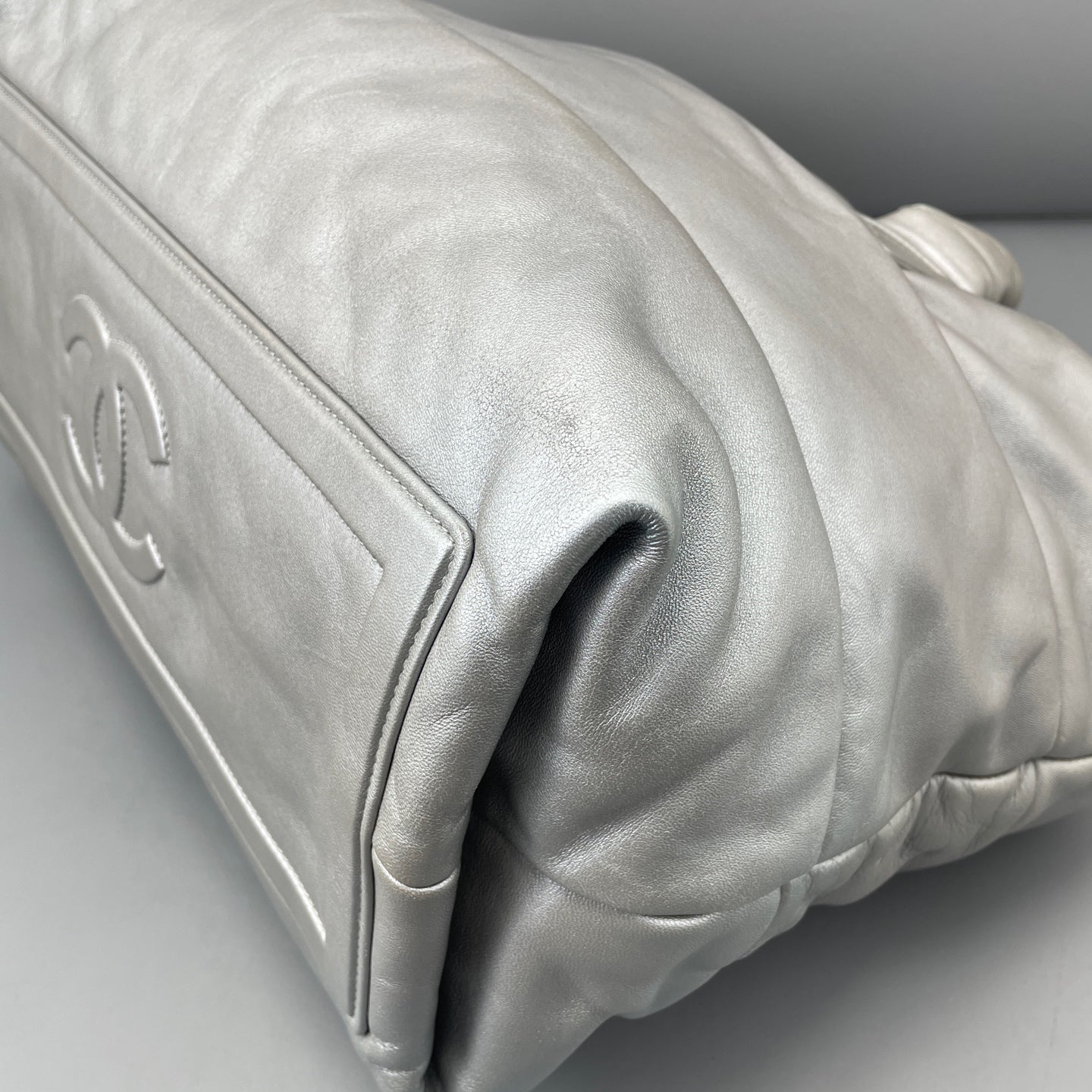 Chanel - Cocoon - Leather - Silver - (large)