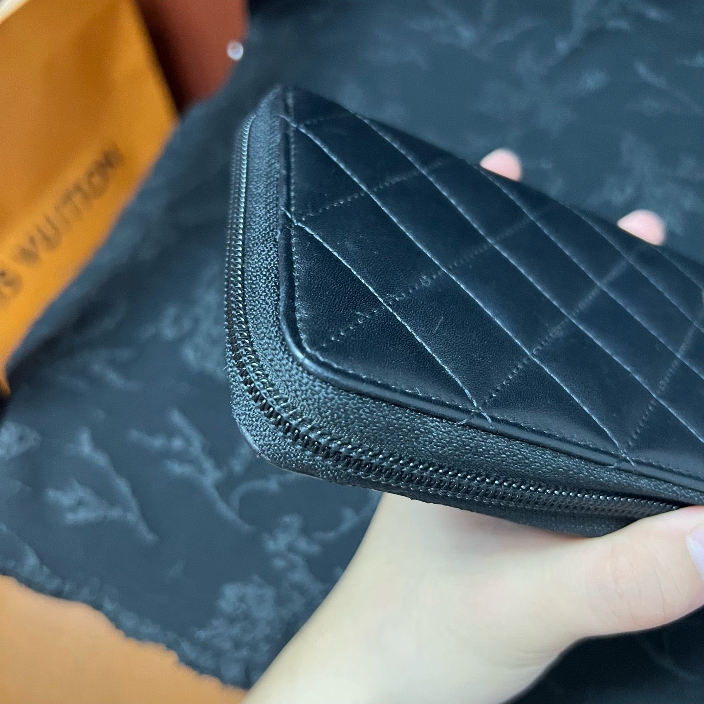 Chanel - Combon Wallet - Leather - Black - (Other)