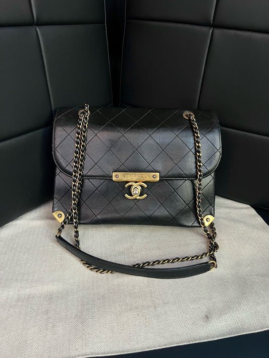 Chanel - Court Collection - Leather - Black - (small)