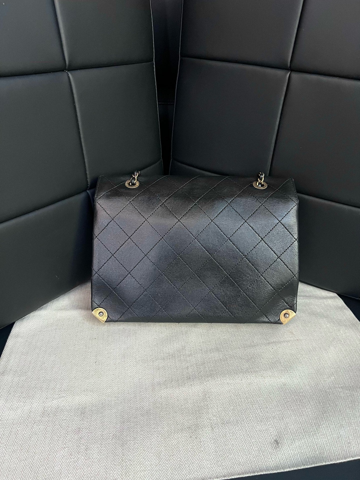 Chanel - Court Collection - Leather - Black - (small)