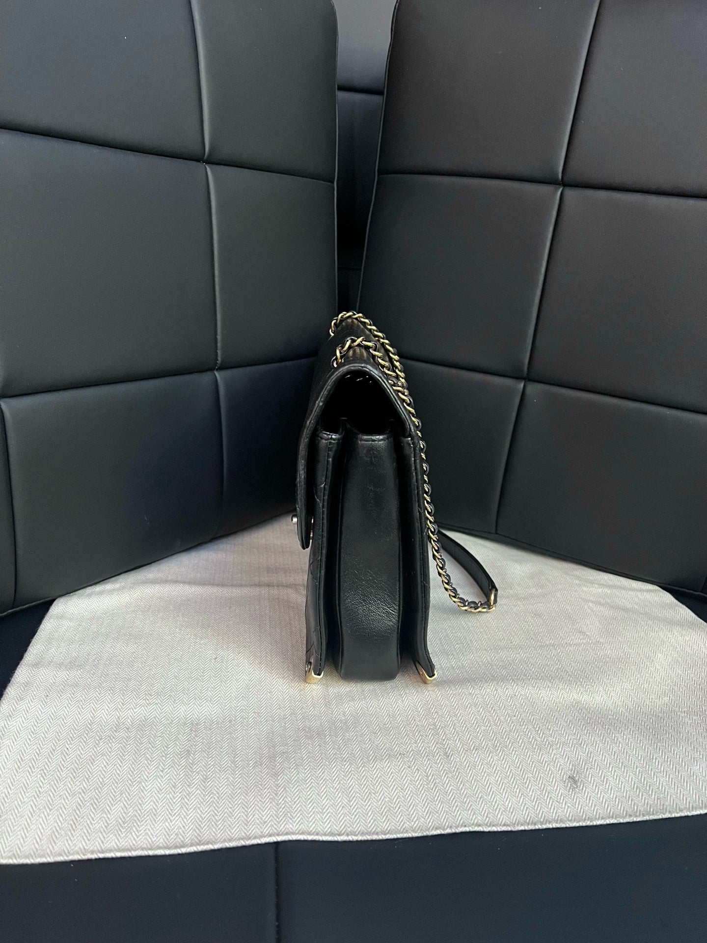 Chanel - Court Collection - Leather - Black - (small)