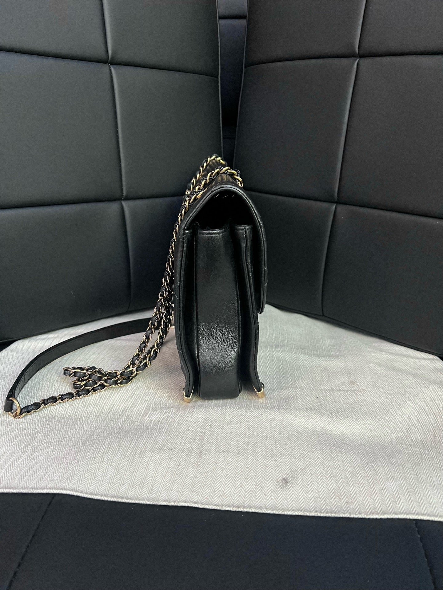 Chanel - Court Collection - Leather - Black - (small)
