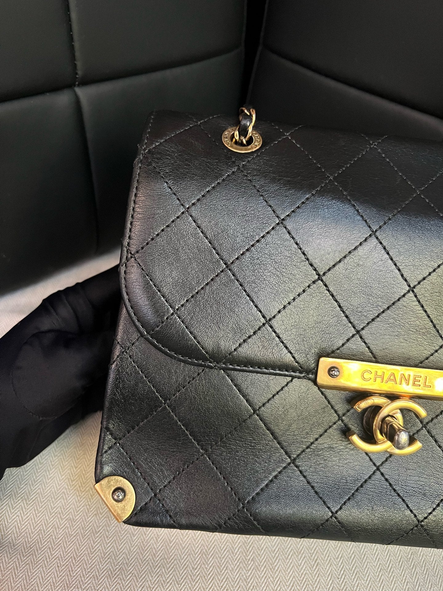 Chanel - Court Collection - Leather - Black - (small)