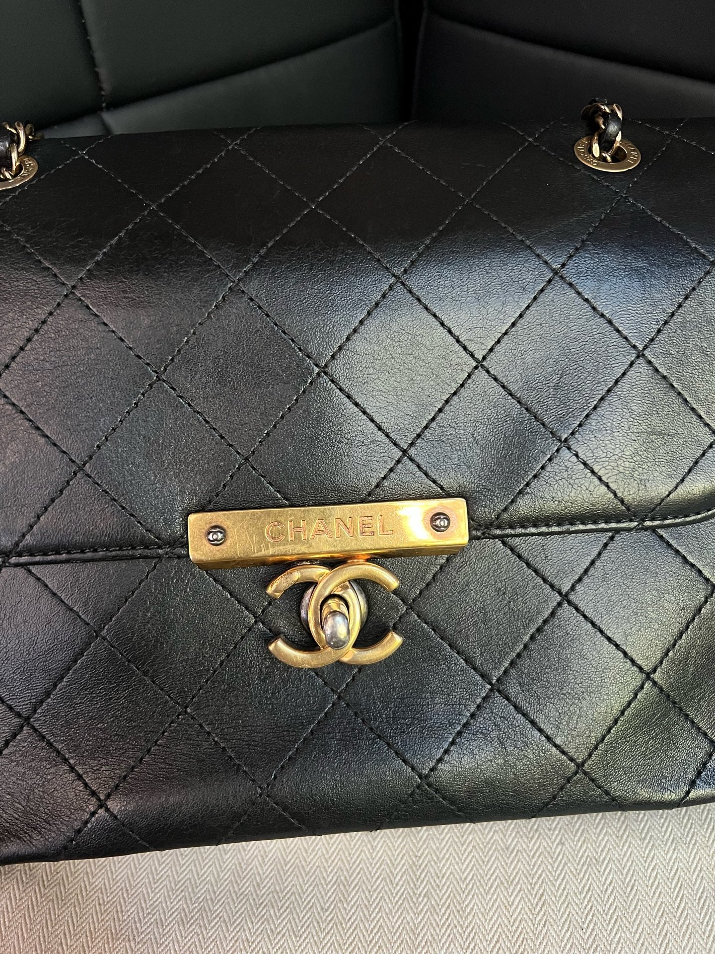 Chanel - Court Collection - Leather - Black - (small)