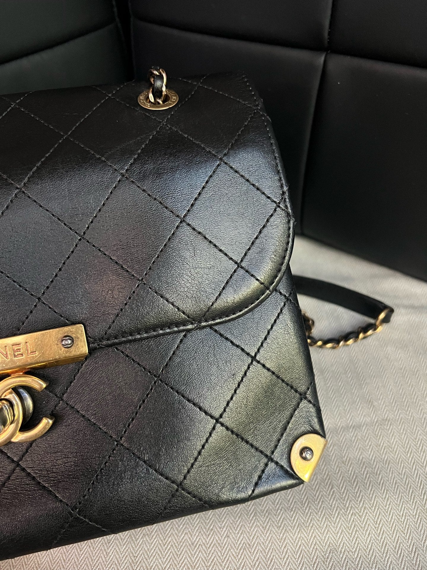 Chanel - Court Collection - Leather - Black - (small)