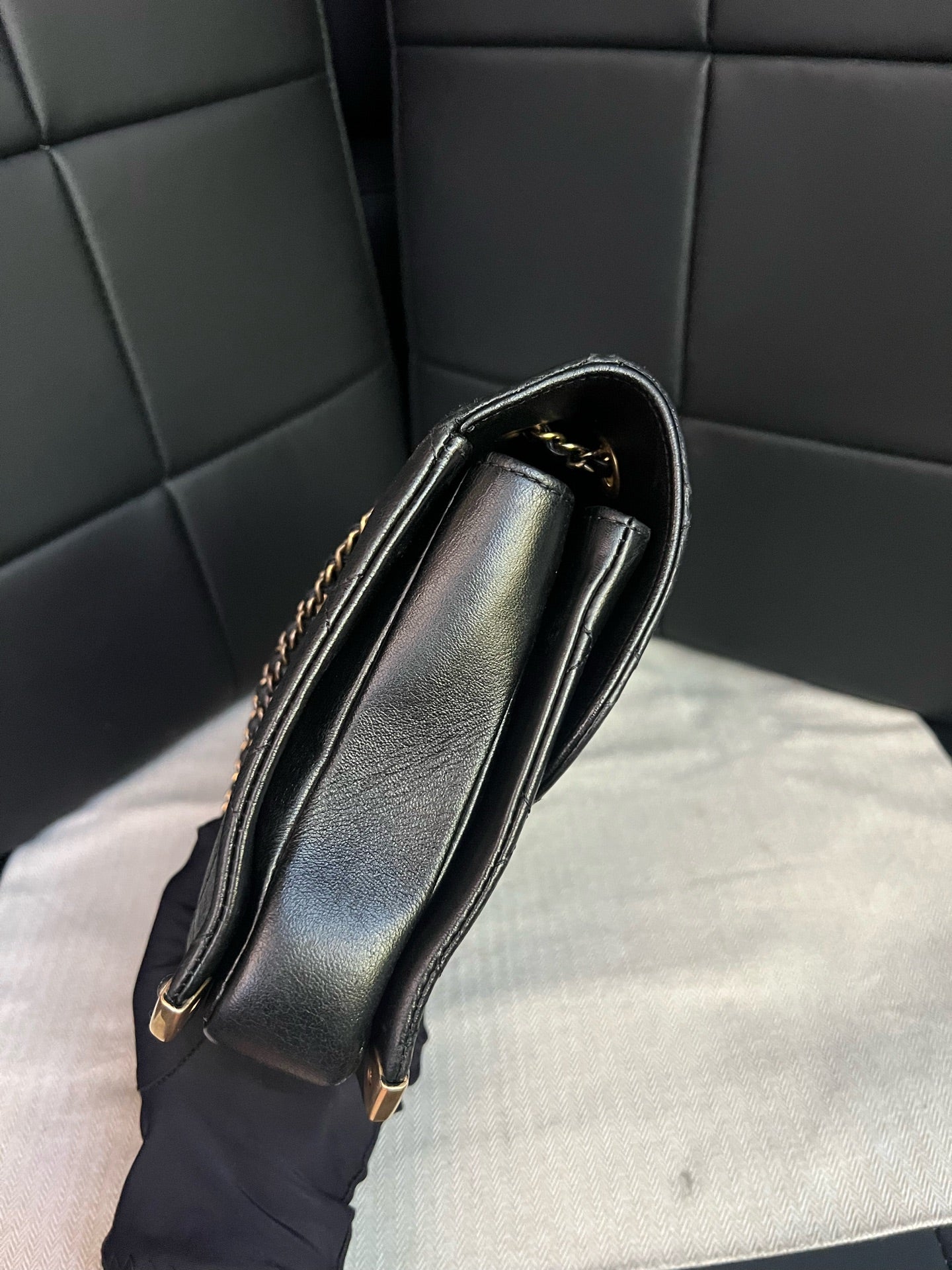 Chanel - Court Collection - Leather - Black - (small)