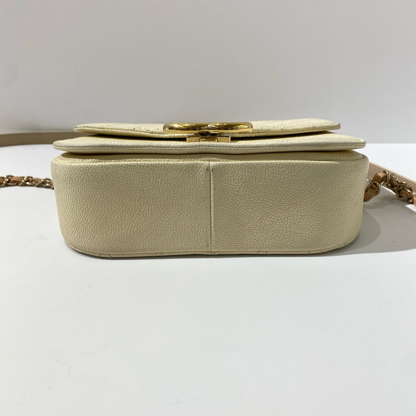 Chanel - Cuba Box Flap Messenger Bag - Caviar leather - White - (mini)