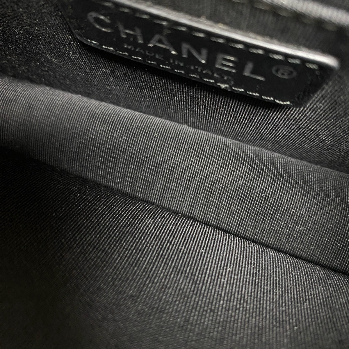 Chanel - Cuba Messenger Bag - Leather - Black - (small)