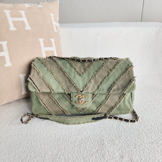 Chanel - Cuba Series V-Pattern Chain Bag - Denim canvas - Multicolour - (medium)