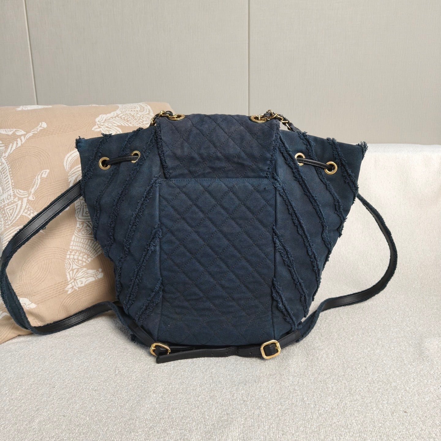 Chanel - Cuba V-Stitch Fringe Denim Backpack - Denim - Jeans - Navy - (Medium)