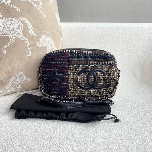 Chanel - Dallas Star Camera Bag - Tweed and leather - Multicolour - (small)