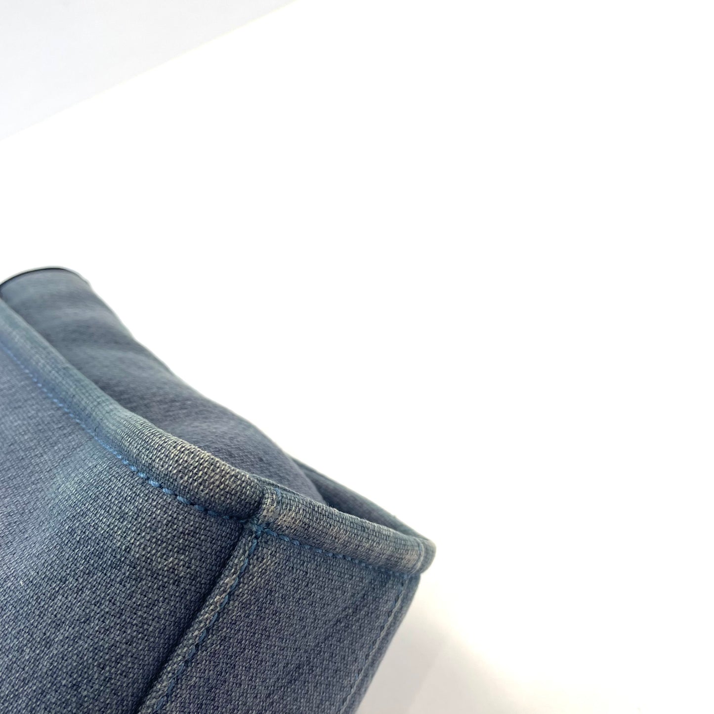 Chanel - Deauville - Cloth - Blue