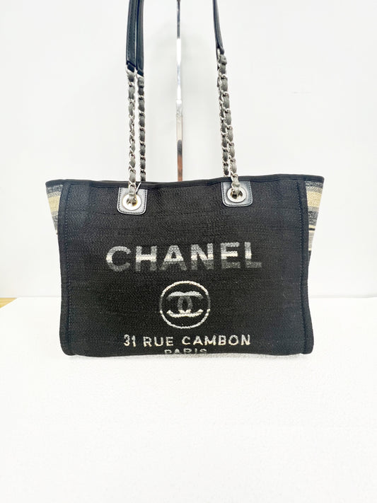 Chanel - Deauville - Cloth - Black - (medium)