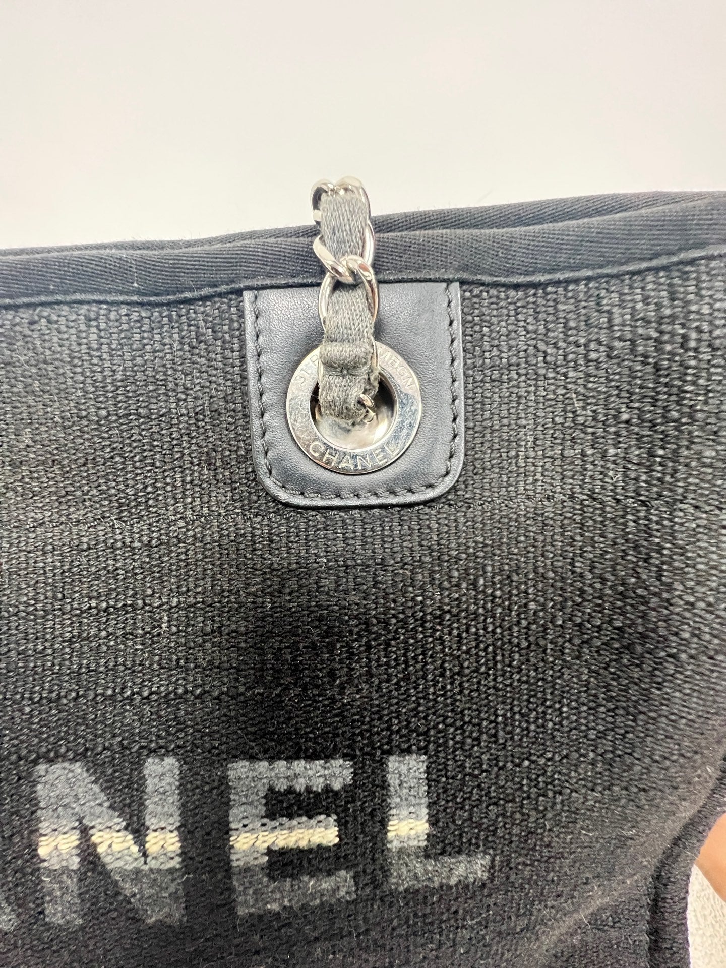 Chanel - Deauville - Cloth - Black - (medium)