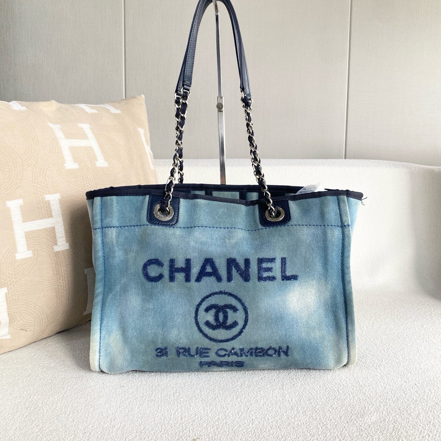Chanel - Deauville - Cloth - Blue - (Large)