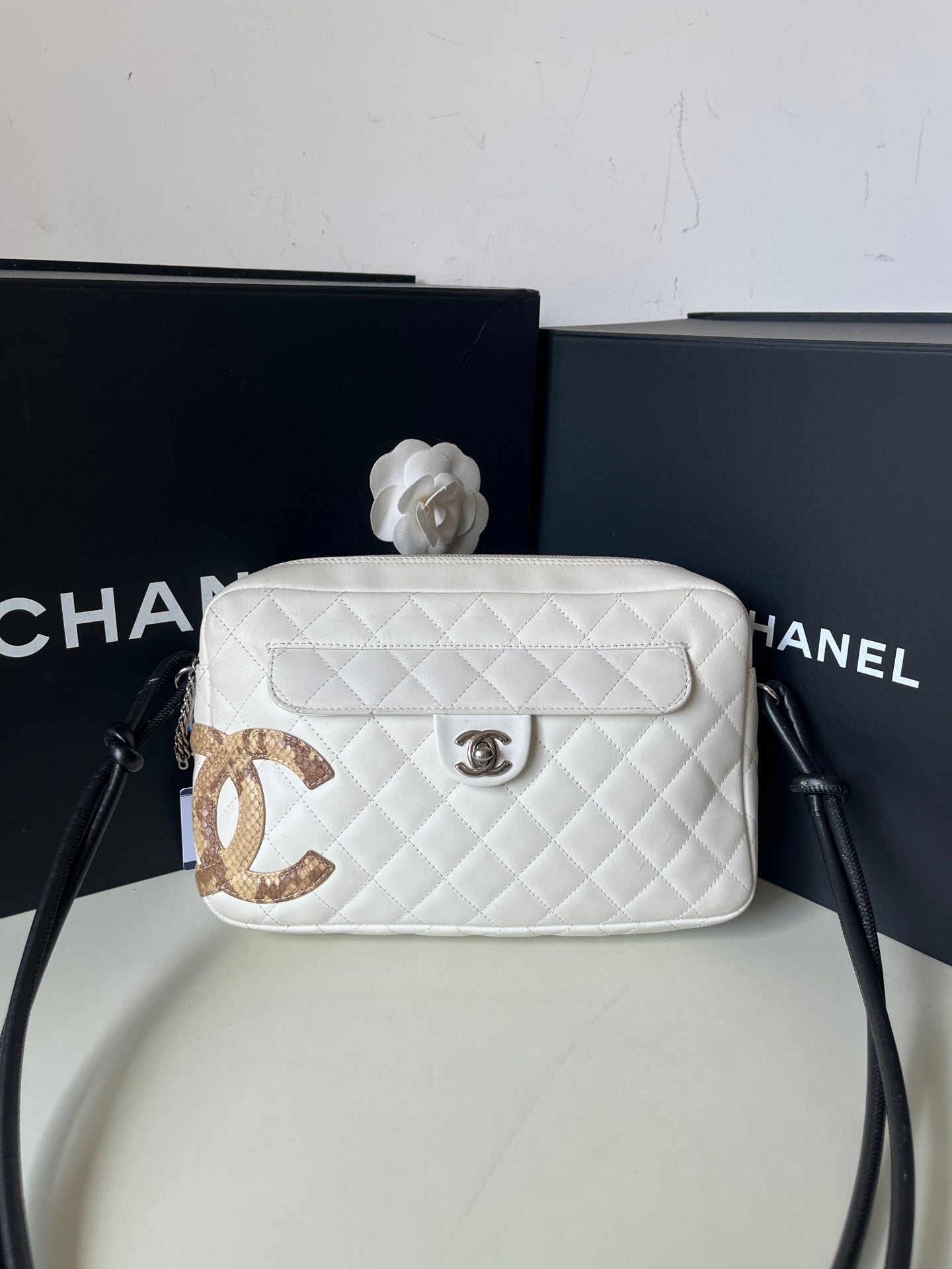 Chanel - Deauville - Leather - White - (small)