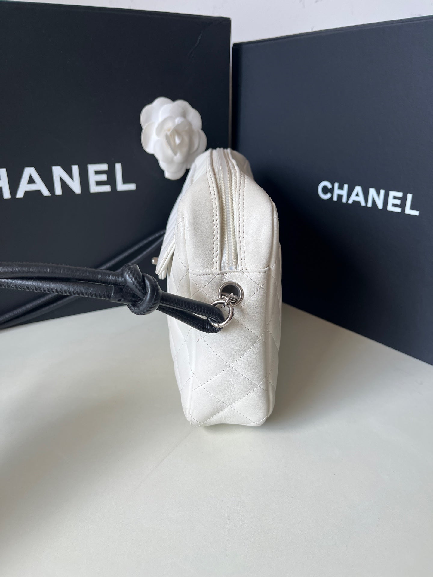Chanel - Deauville - Leather - White - (small)
