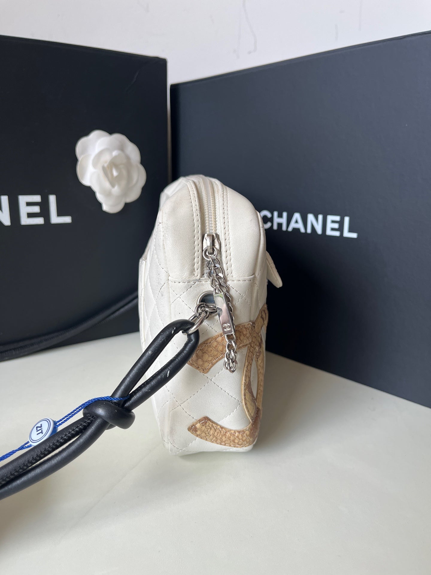 Chanel - Deauville - Leather - White - (small)