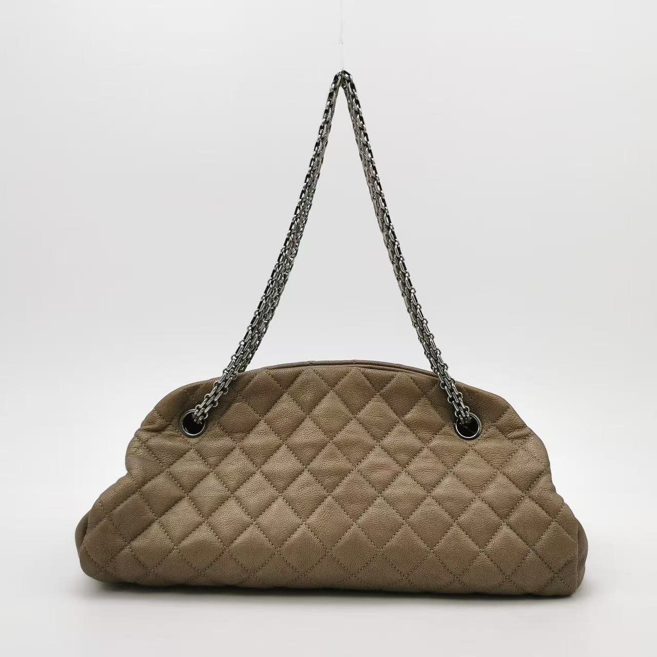 Chanel - Demi-Lune Bag - Aged calfskin leather - Metallic Bronze-Greige with Gunmetal-Tone Hardware - (Medium)