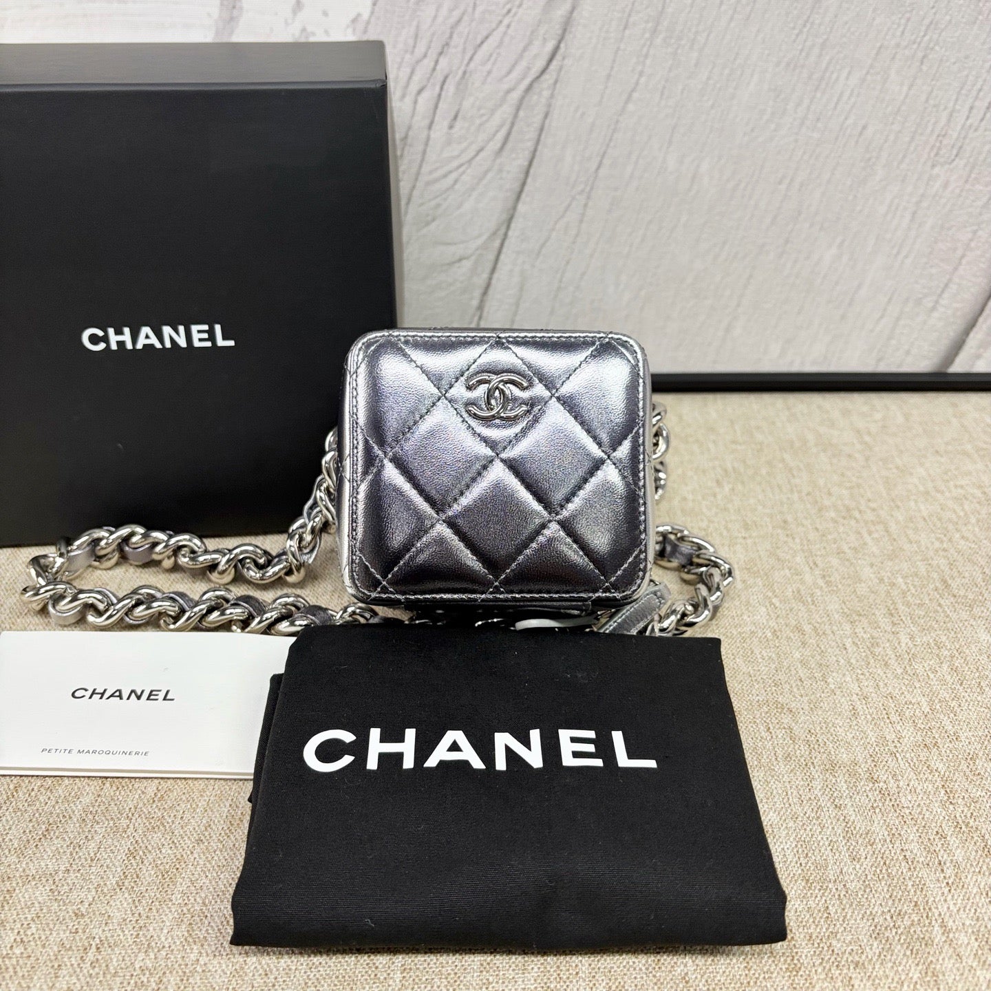 Chanel - Dice Bag / Cube Bag with Chunky Chain - Lambskin leather - Gradient Space Silver - (mini)