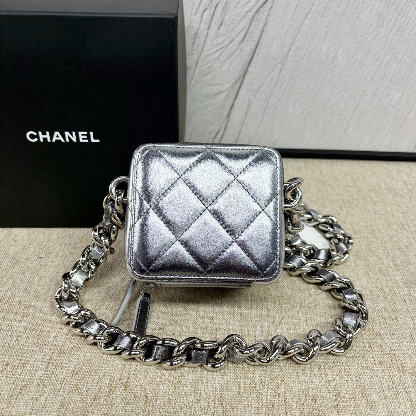 Chanel - Dice Bag / Cube Bag with Chunky Chain - Lambskin leather - Gradient Space Silver - (mini)
