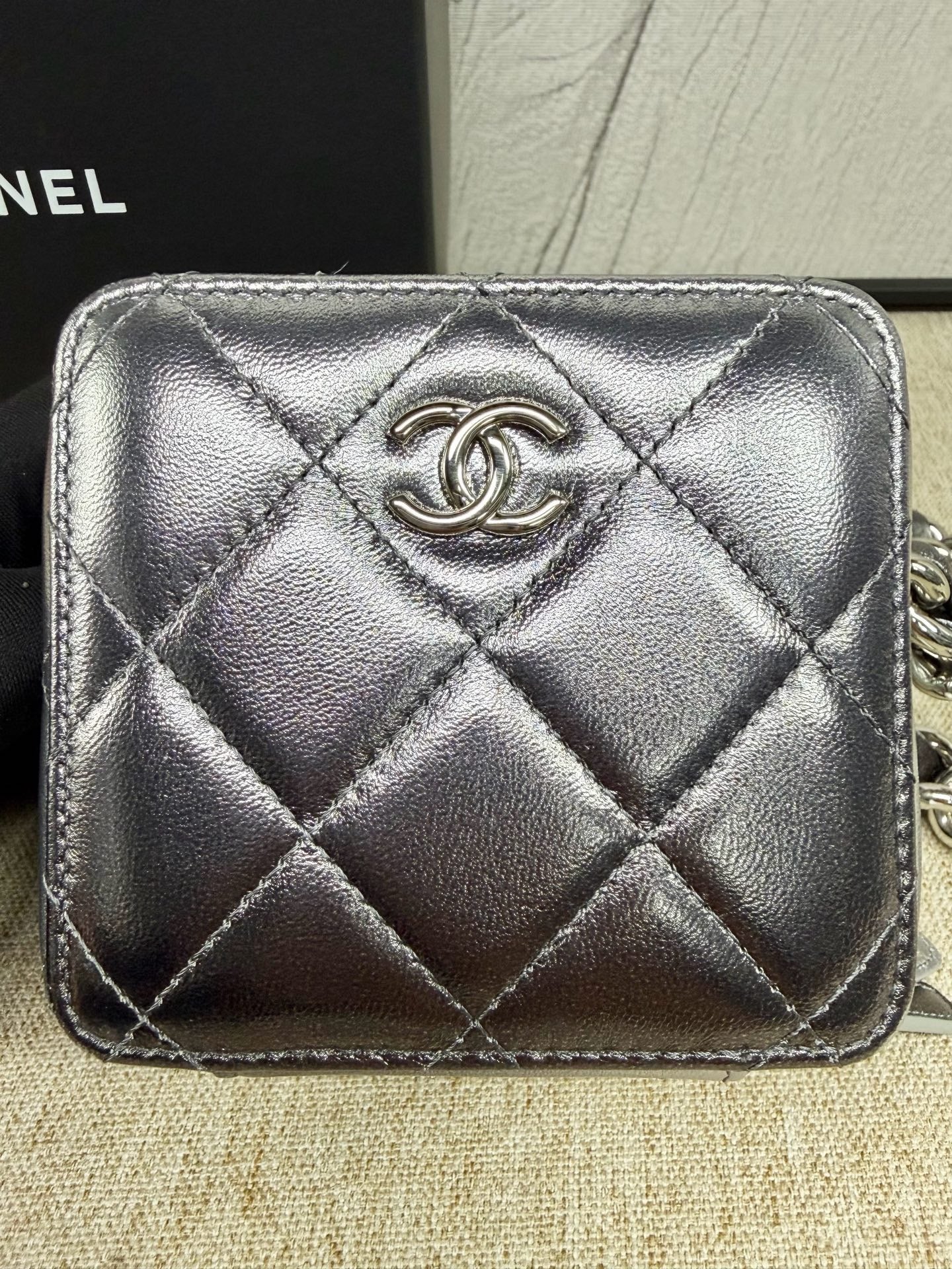 Chanel - Dice Bag / Cube Bag with Chunky Chain - Lambskin leather - Gradient Space Silver - (mini)