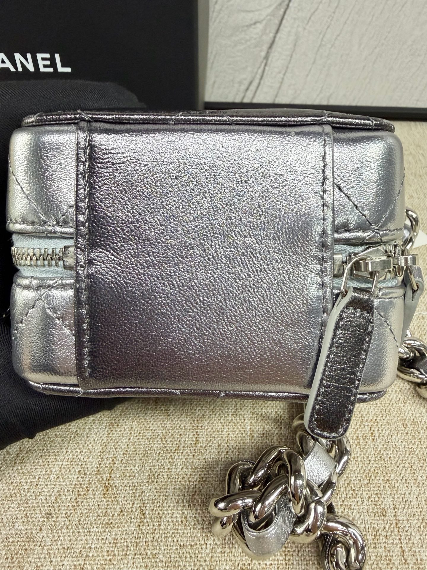 Chanel - Dice Bag / Cube Bag with Chunky Chain - Lambskin leather - Gradient Space Silver - (mini)