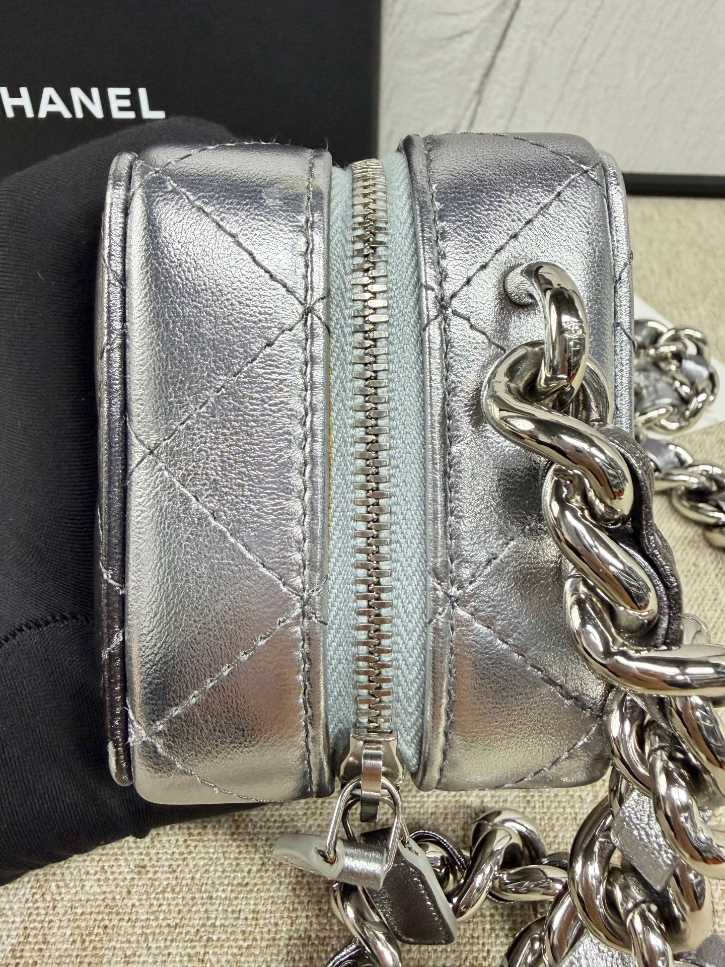 Chanel - Dice Bag / Cube Bag with Chunky Chain - Lambskin leather - Gradient Space Silver - (mini)