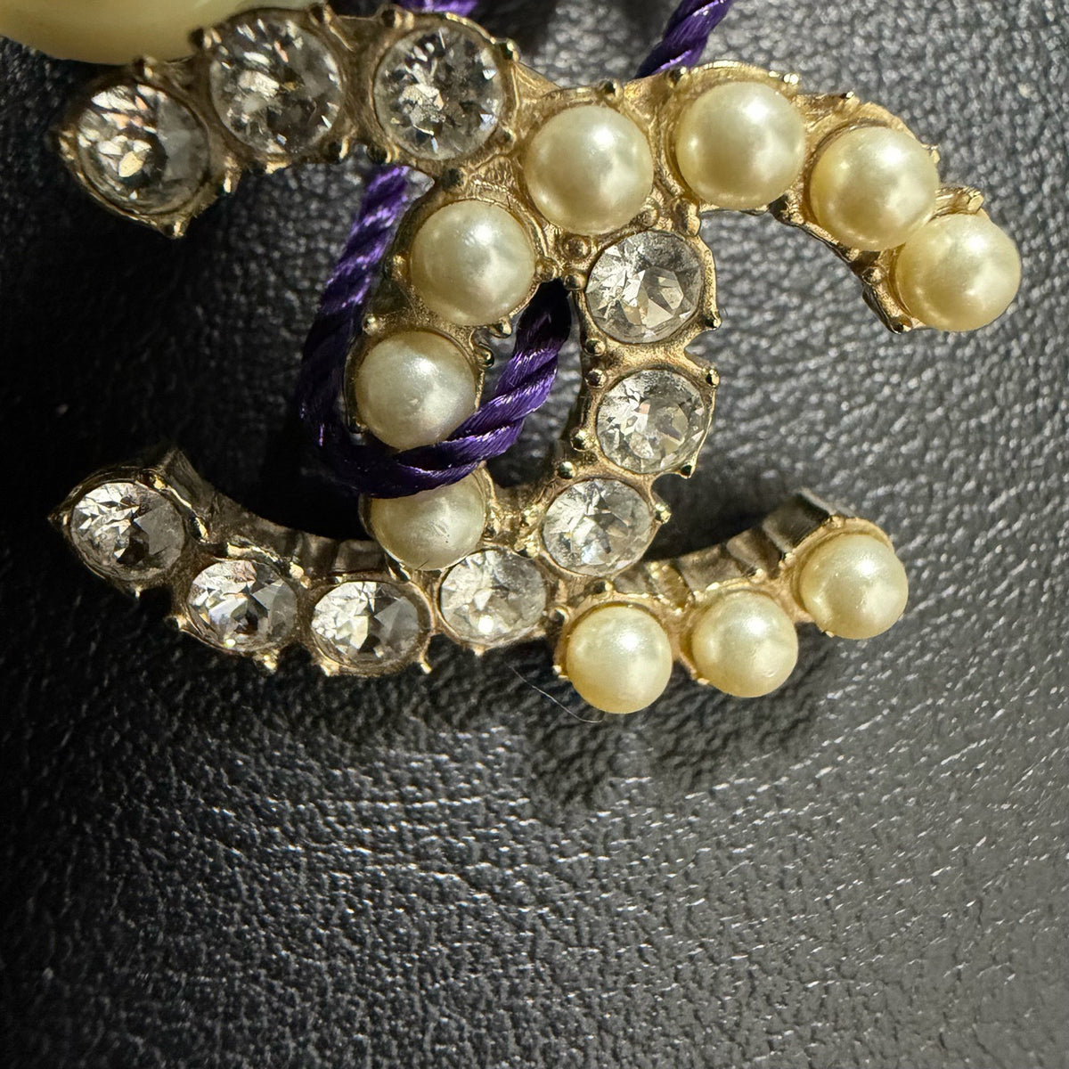 Chanel - Double C - Gold-tone metal with glass rhinestones and faux pearls. - Gold