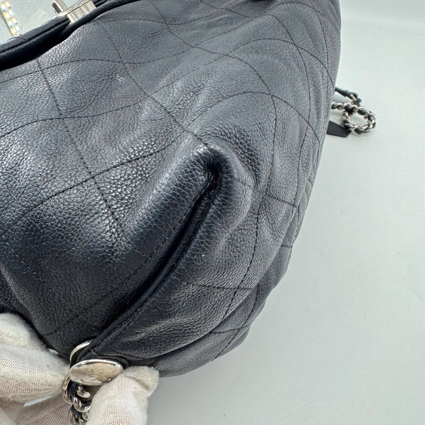 Chanel - Drawstring Backpack - Leather - Black - (medium)