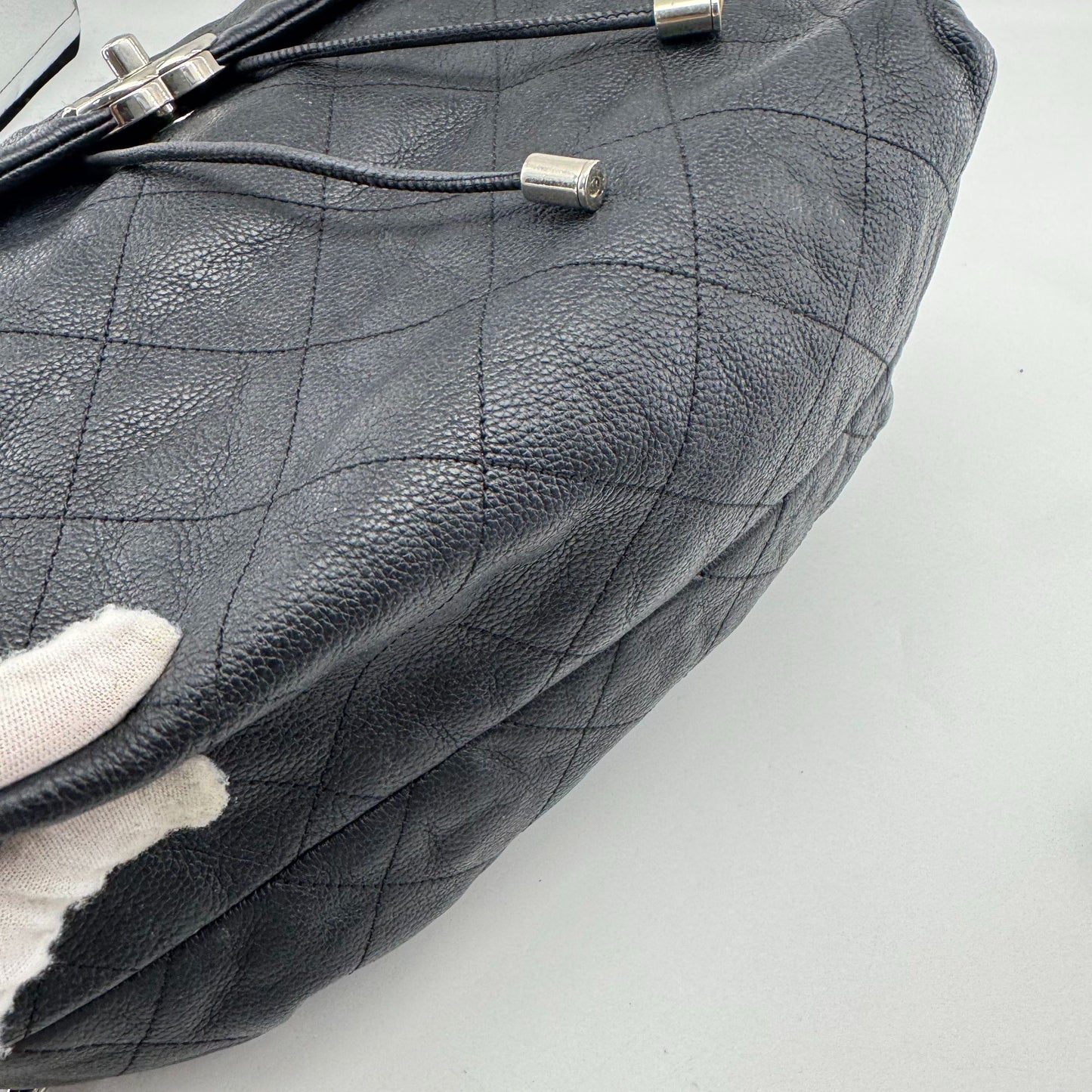 Chanel - Drawstring Backpack - Leather - Black - (medium)
