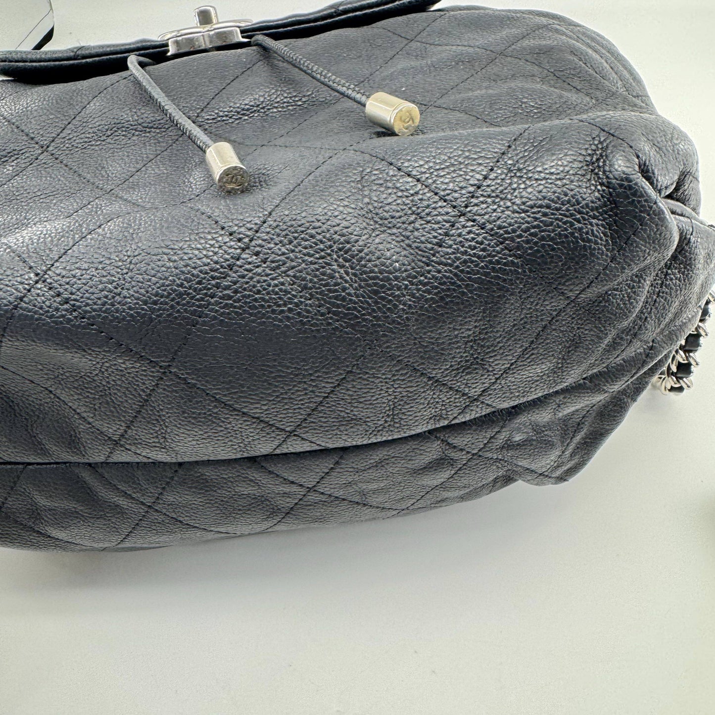 Chanel - Drawstring Backpack - Leather - Black - (medium)