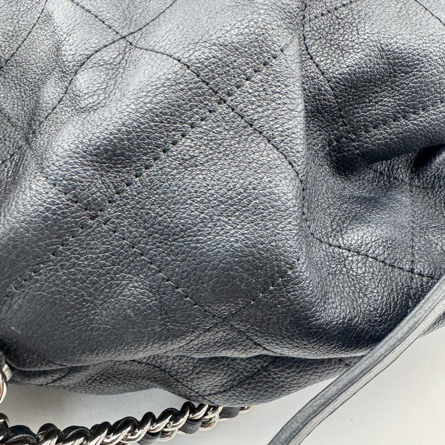 Chanel - Drawstring Backpack - Leather - Black - (medium)
