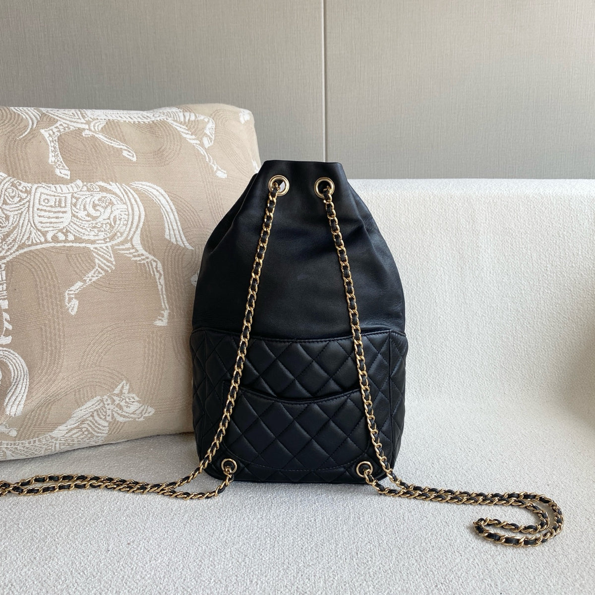 Chanel - Drawstring Backpack - Leather - Black - (small)