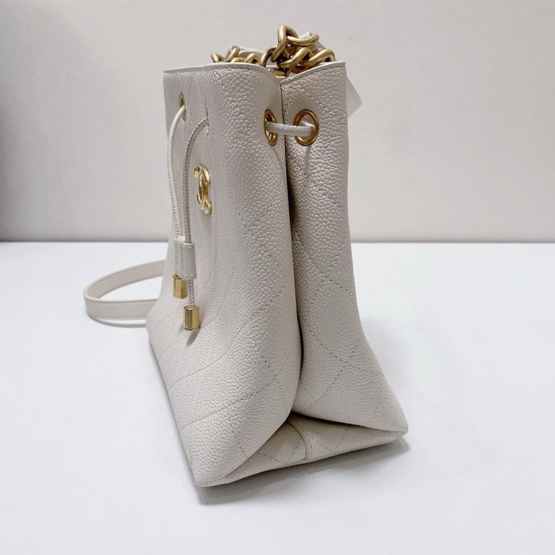 Chanel - Drawstring Bucket Bag - Caviar leather - White - (medium)