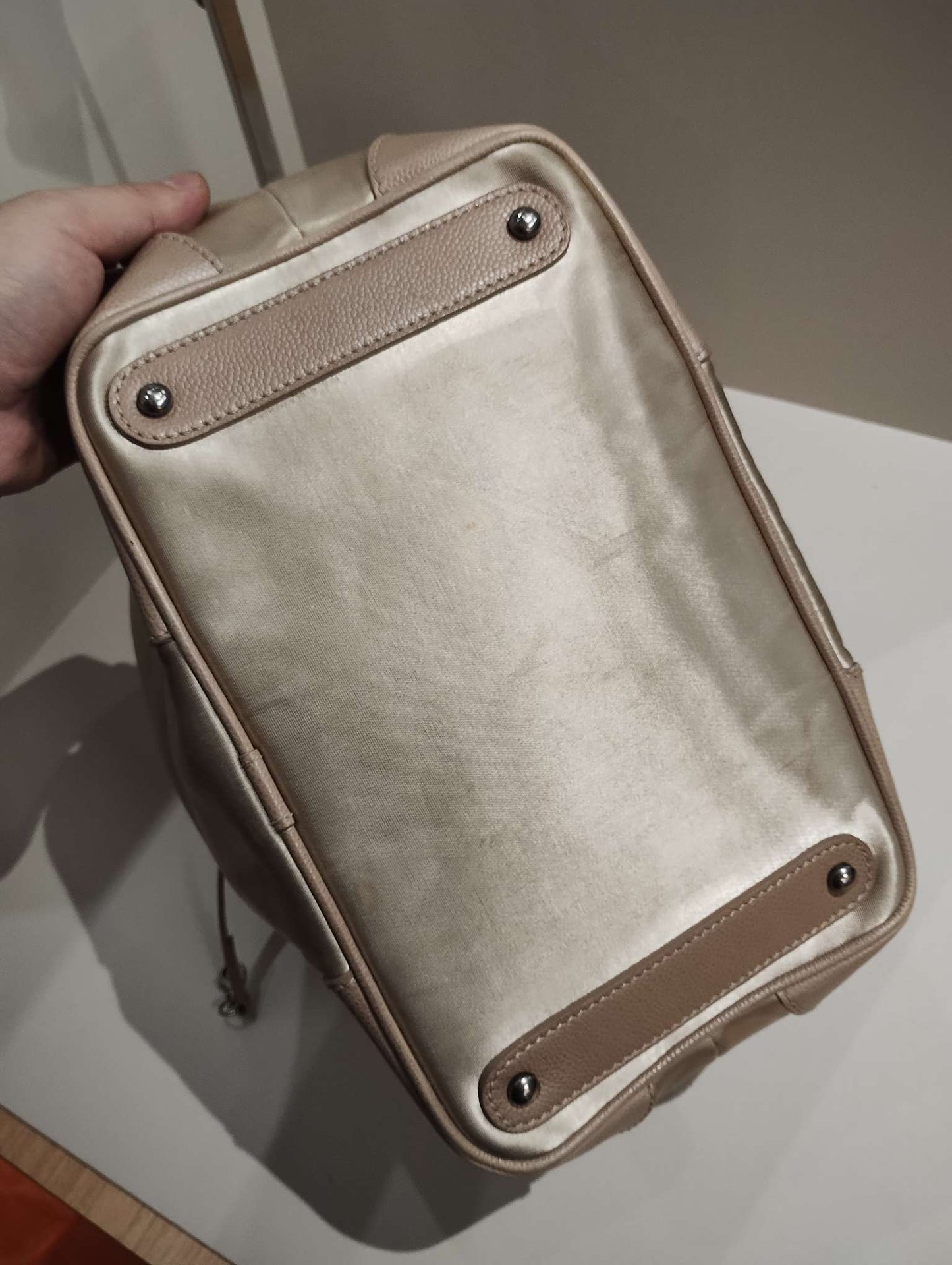 Chanel - Drawstring Bucket Bag - Fabric - Beige - (Medium)